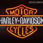 Logo Harley-Davidson neon szklany